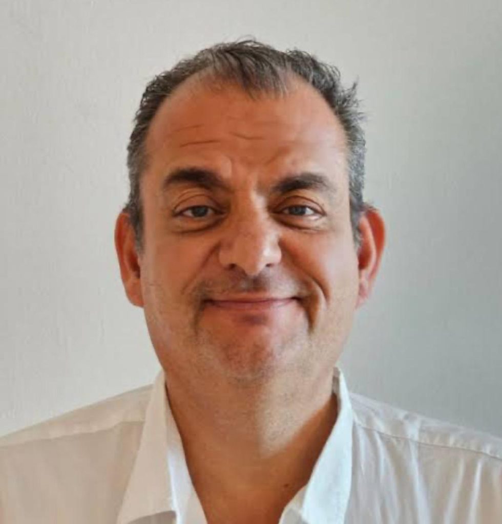 La imagen actual no tiene texto alternativo. El nombre del archivo es: PHOTO-2025-12-09-16-39-24.jpg